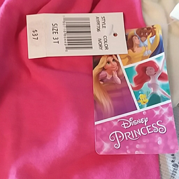 NWT Disney Princesses outfit - Picture 8 of 8